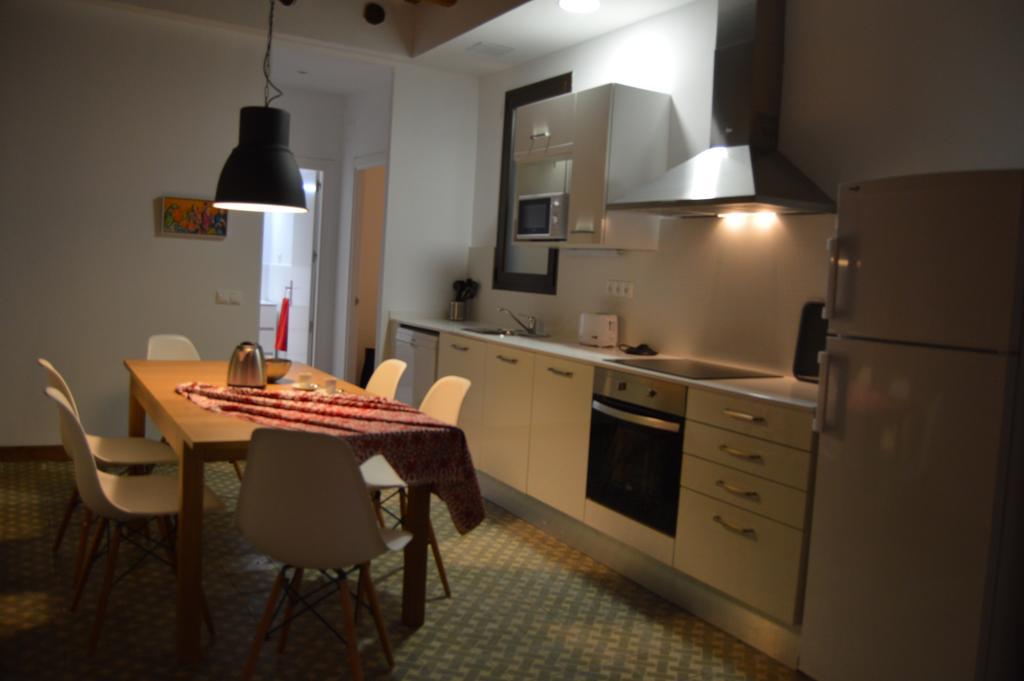 Tarragona Suites Mediona 外观 照片