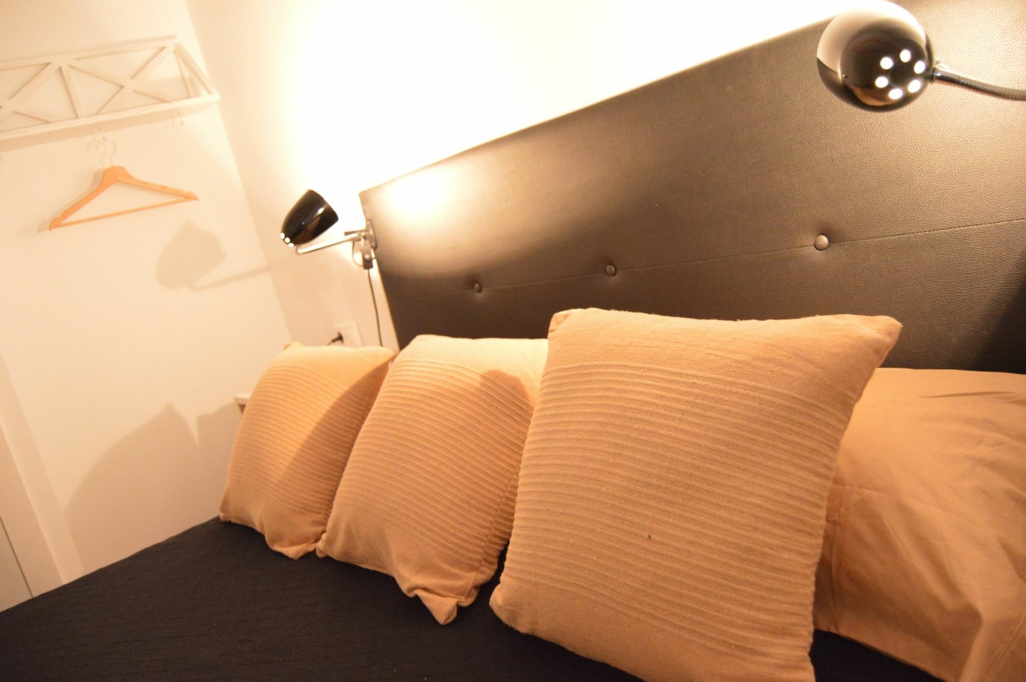 Tarragona Suites Mediona 外观 照片