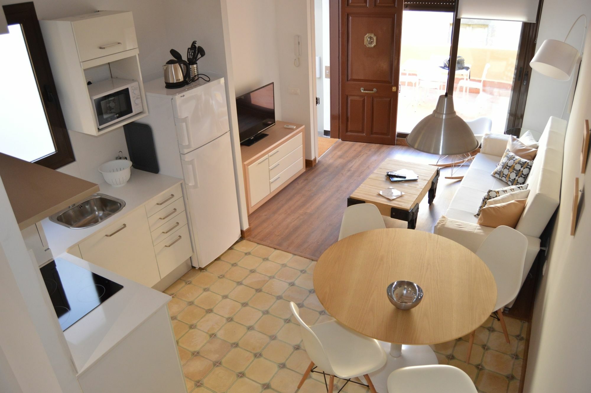 Tarragona Suites Mediona 外观 照片